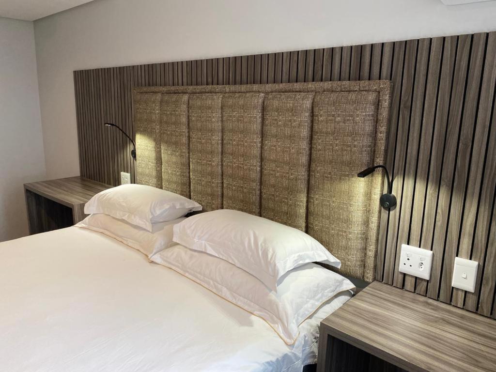 Zar Hotel อมันซิมโทที ภายนอก รูปภาพ