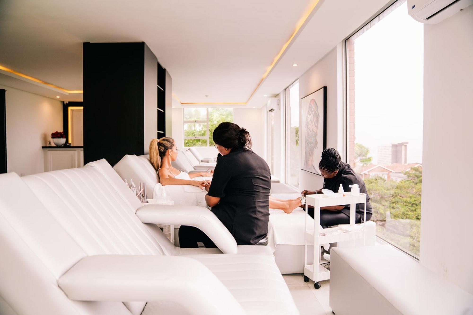 Zar Hotel อมันซิมโทที ภายนอก รูปภาพ